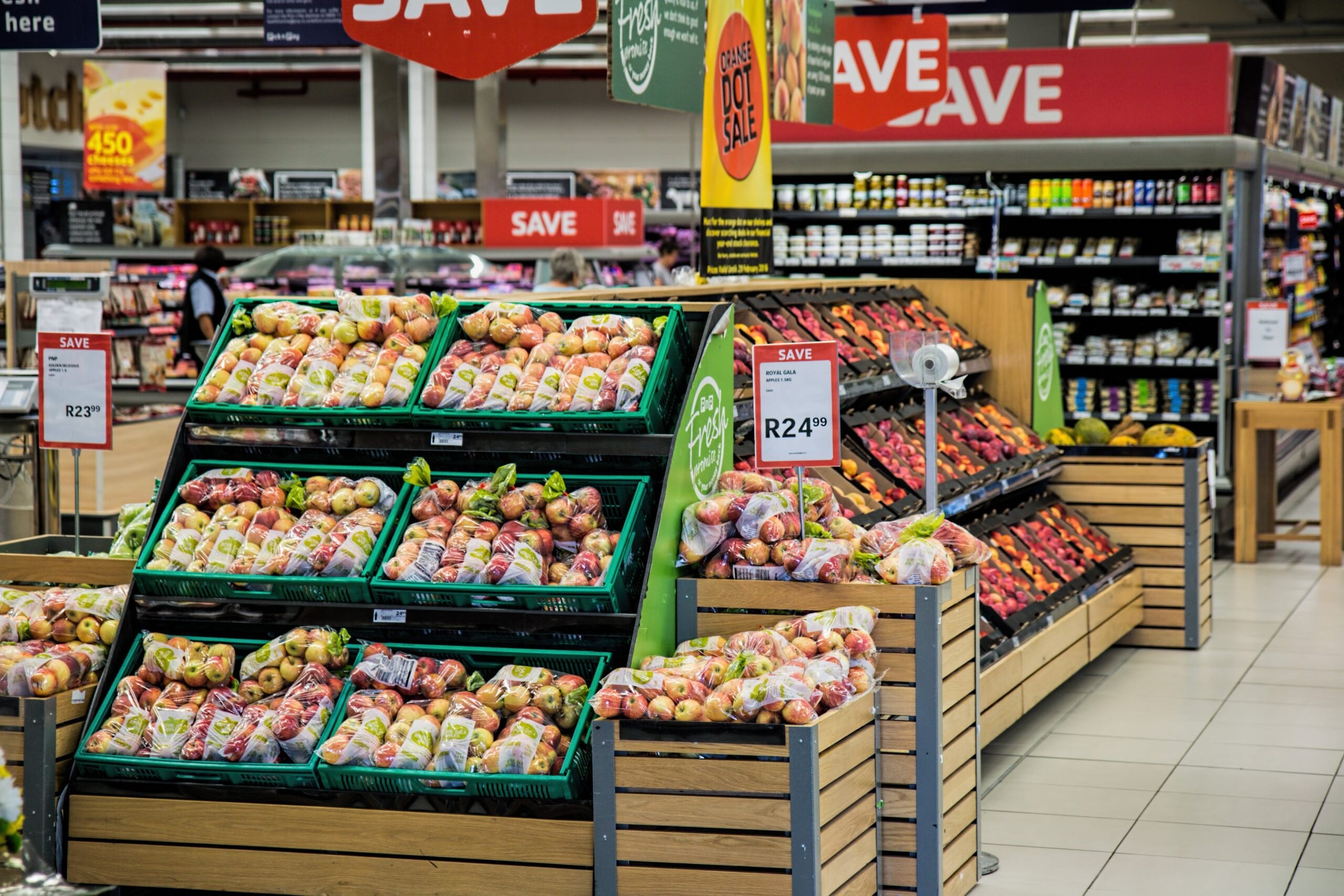 Apples on a store shelf